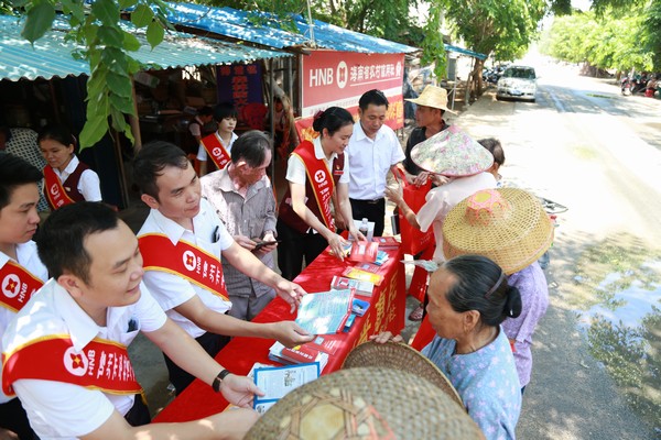 儋州農(nóng)信社防范非法集資宣傳進行時