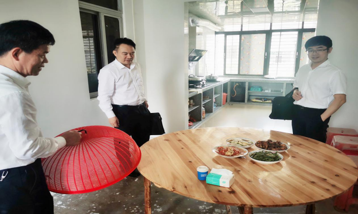 省紀(jì)委監(jiān)委派駐省聯(lián)社紀(jì)檢組組長(zhǎng)方興甫帶隊(duì)赴文昌農(nóng)商銀行調(diào)研