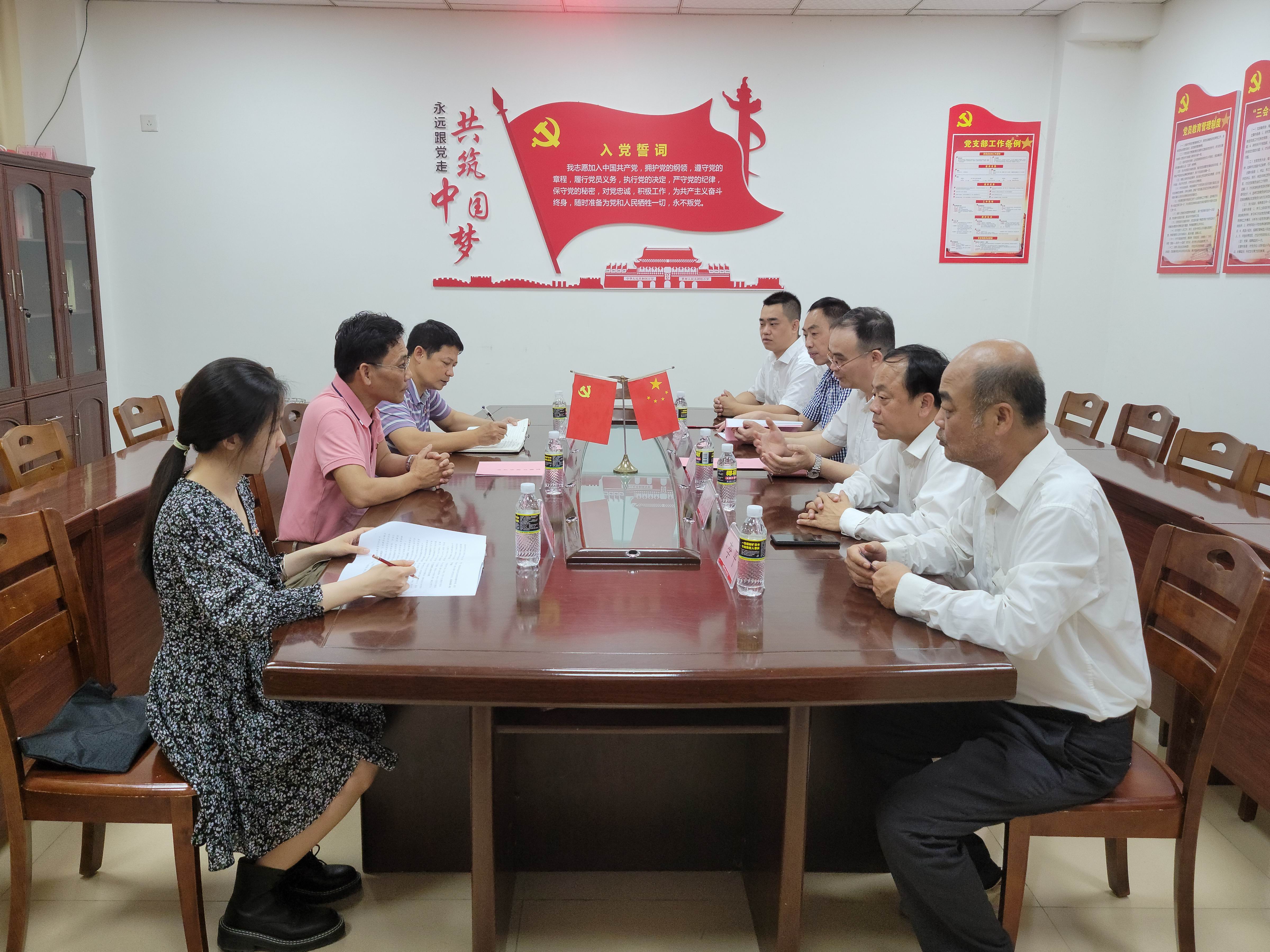 強(qiáng)化黨建引領(lǐng)  保亭聯(lián)社與縣社保服務(wù)中心舉行黨建共建簽約簽約儀式