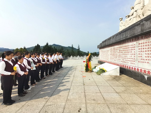 五指山聯(lián)社開展“緬懷革命先烈 牢記初心使命”主題黨日活動(dòng)