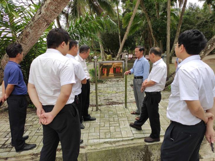 文明共建辦實(shí)事?鄉(xiāng)村振興做貢獻(xiàn) 文昌農(nóng)商銀行公坡支行黨支部與公坡鎮(zhèn)黨委、公坡鎮(zhèn)茂園村黨支部簽署黨建共建協(xié)議