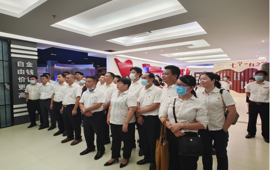 東方聯(lián)社開(kāi)展反腐倡廉警示教育活動(dòng) 東方聯(lián)社開(kāi)展反腐倡廉警示教育活動(dòng)