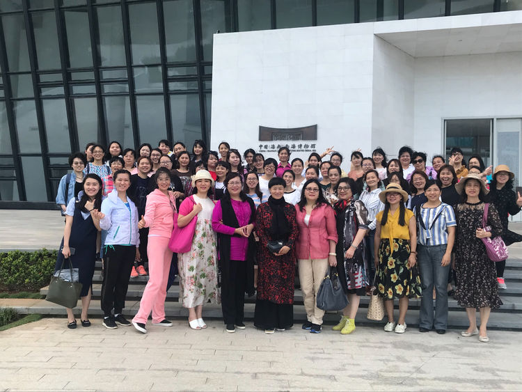 省聯(lián)社“三八”婦女節(jié)活動在瓊海舉行