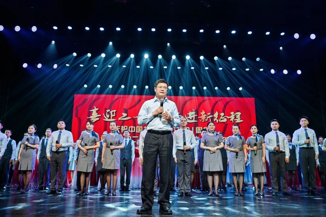 海南農(nóng)信舉辦“喜迎二十大 奮進(jìn)新征程”職工朗誦比賽