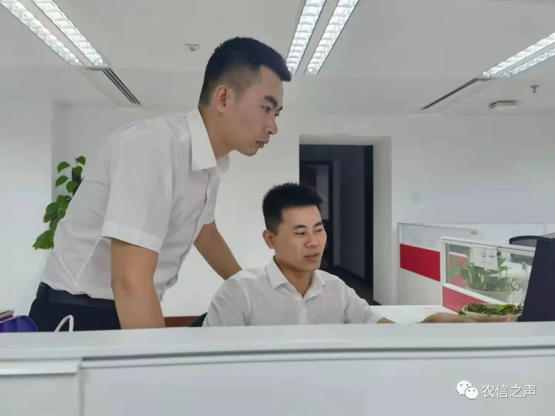 唐水清：書(shū)寫(xiě)堅(jiān)守?fù)?dān)當(dāng) 踐行初心使命