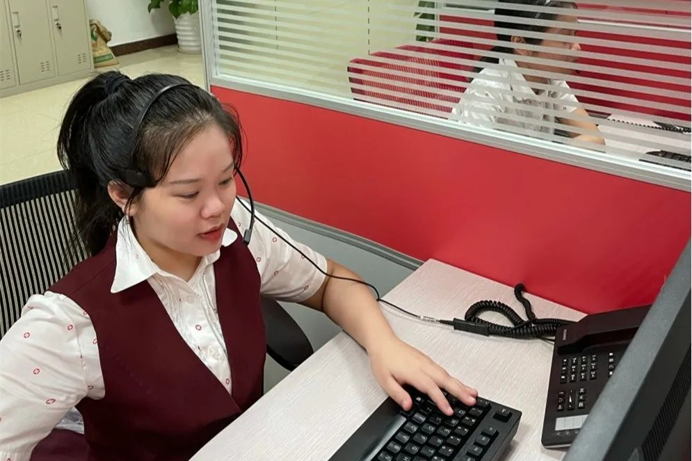 陳 歡：一副耳麥 一聲“您好” 傳遞最美農(nóng)信之聲