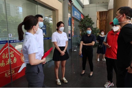 ?？诼?lián)社慰問廣西援瓊醫(yī)療隊