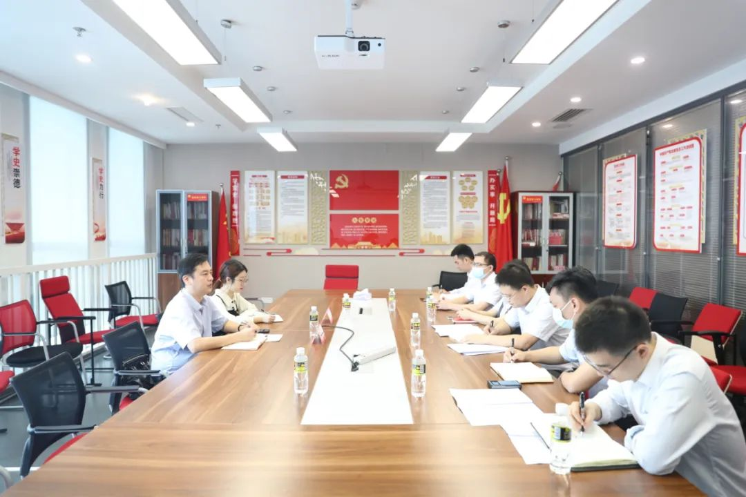 團省委宣傳與網(wǎng)絡工作部四級調(diào)研員袁鵬到省聯(lián)社團委調(diào)研