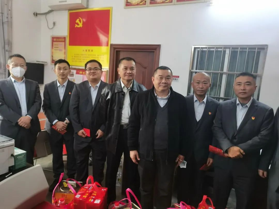 省聯(lián)社黨委班子成員開展走訪慰問生活困難黨員、老黨員和老干部活動