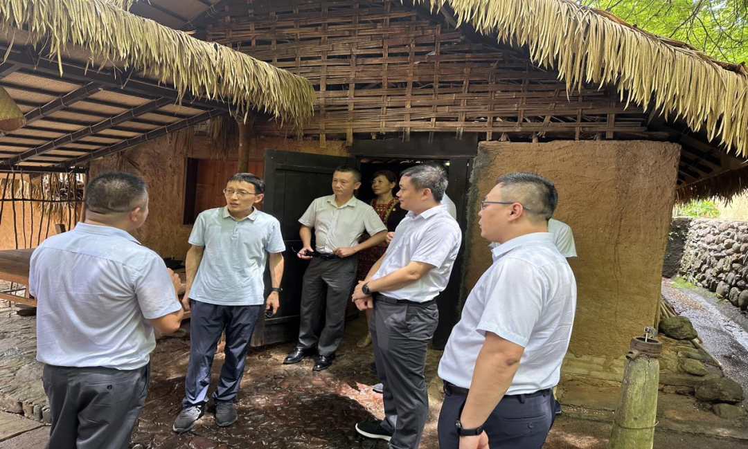 主題教育進(jìn)行時(shí)·調(diào)查研究｜吳敏到昌江聯(lián)社幫扶村調(diào)研鄉(xiāng)村振興工作