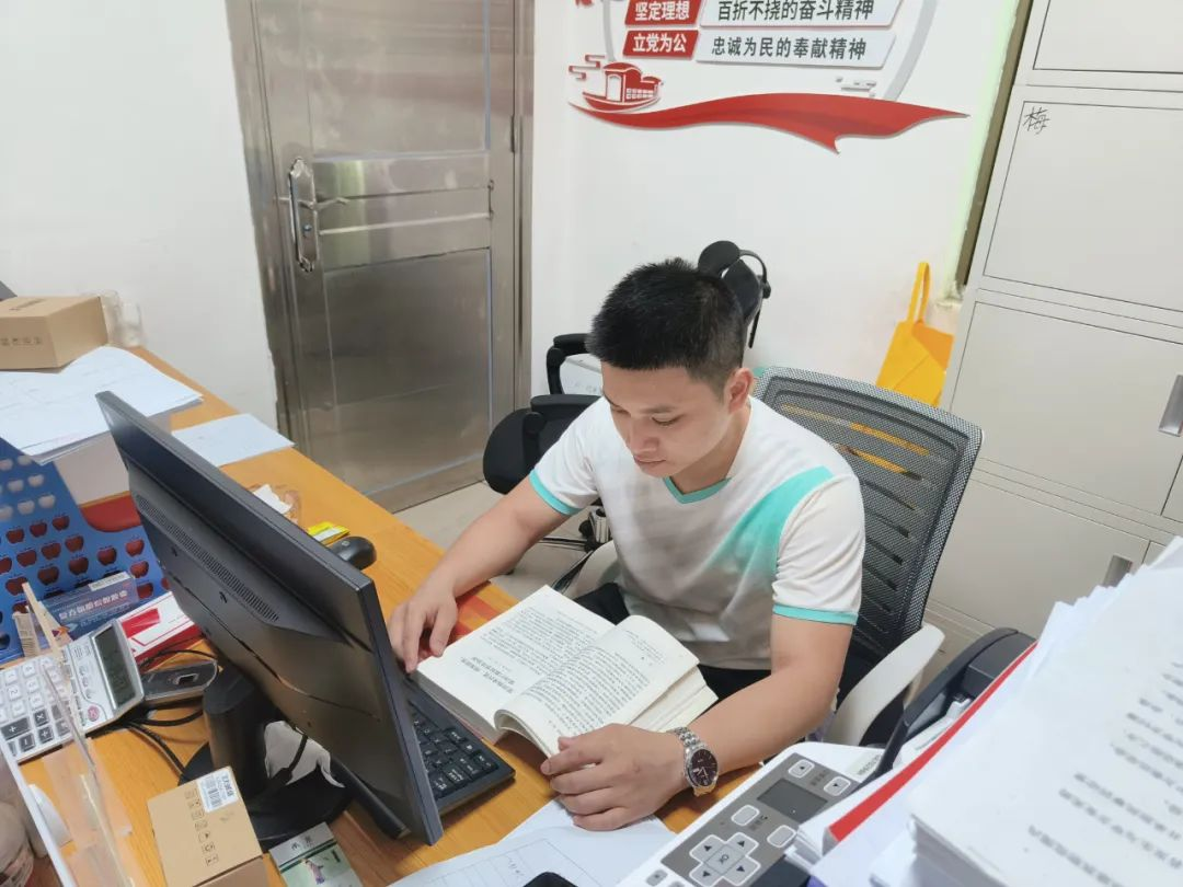 梁昌同：主動(dòng)作為優(yōu)服務(wù) 平凡崗位踐初心