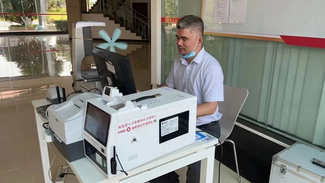 王名梯：勤耕業(yè)務(wù)田 用心溫暖每一位客戶