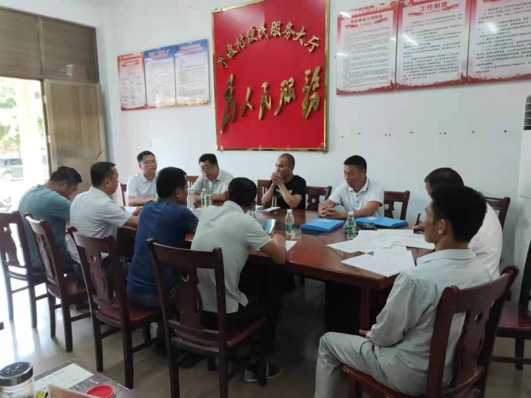 何長(zhǎng)智:緊盯“三個(gè)聚焦” 扎根基層耕好“責(zé)任田” 何長(zhǎng)智:緊盯“三個(gè)聚焦” 扎根基層耕好“責(zé)任田”