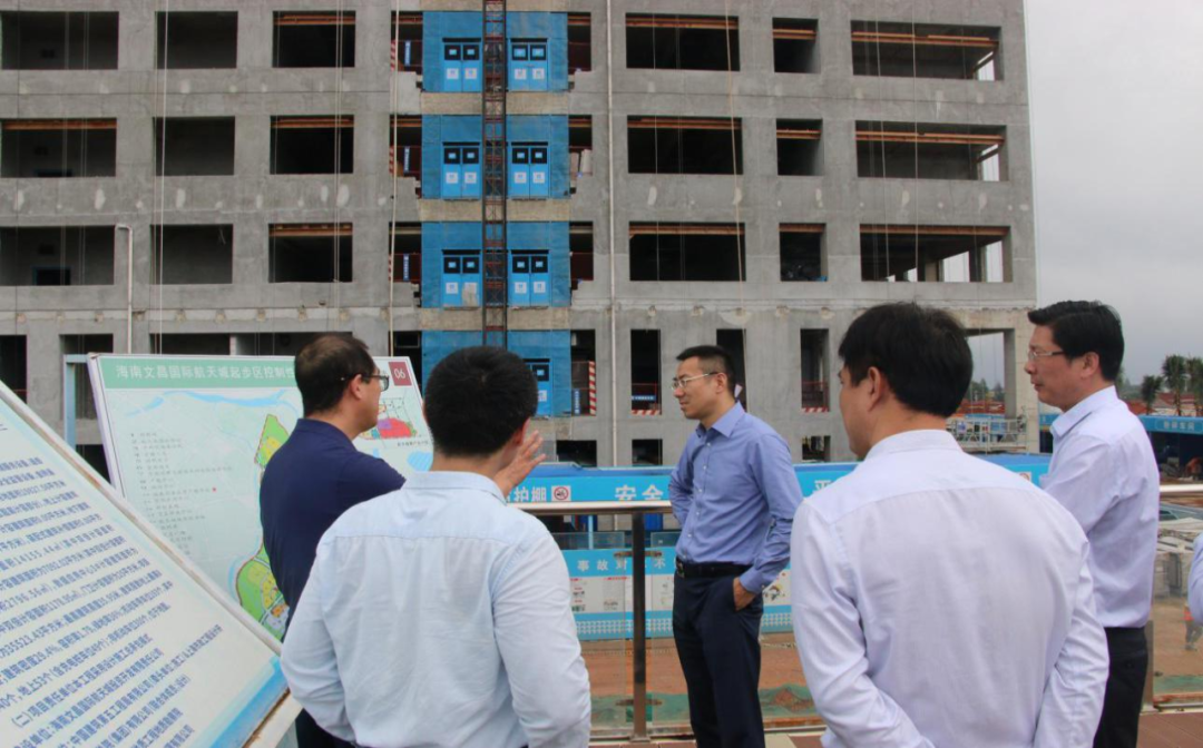 陳維到文昌農(nóng)商銀行宣講中央金融工作會議精神 拜訪客戶并開展調(diào)研督導(dǎo)