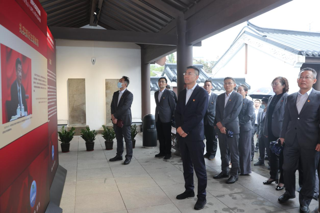 省聯(lián)社組織黨員干部參觀?？谑芯窘逃不卣? title=