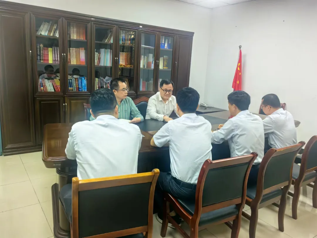 李曉剛帶隊(duì)到澄邁農(nóng)商行、瓊海聯(lián)社、儋州聯(lián)社開展調(diào)研