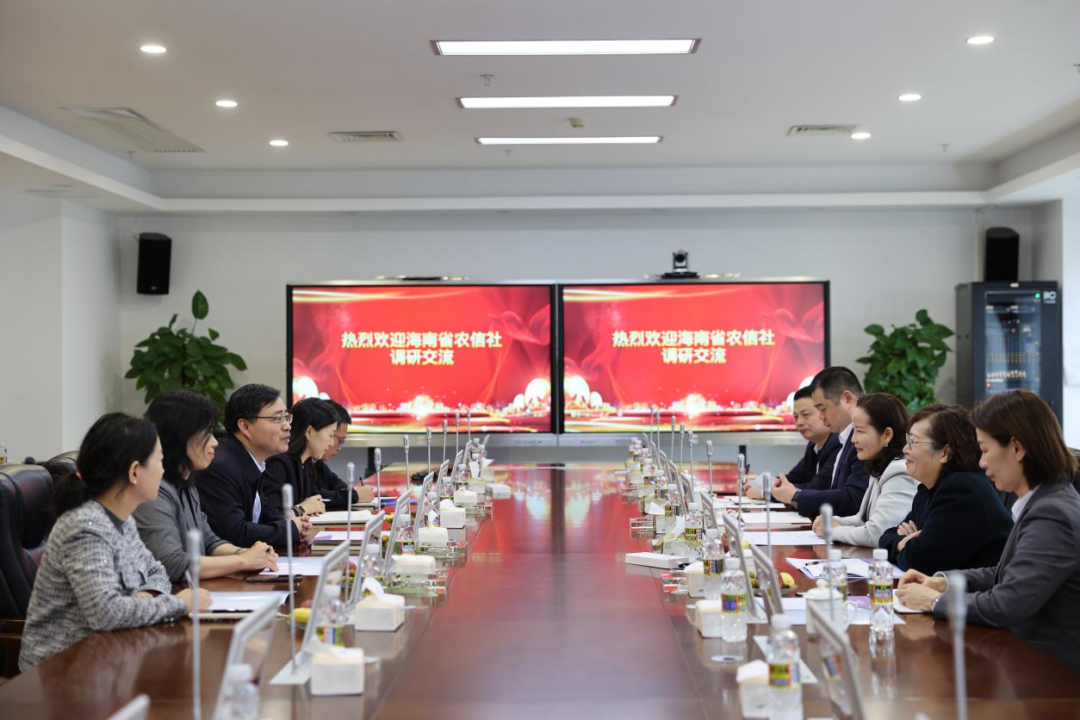 鄒燕玲一行到海南海藥有限公司開展調(diào)研