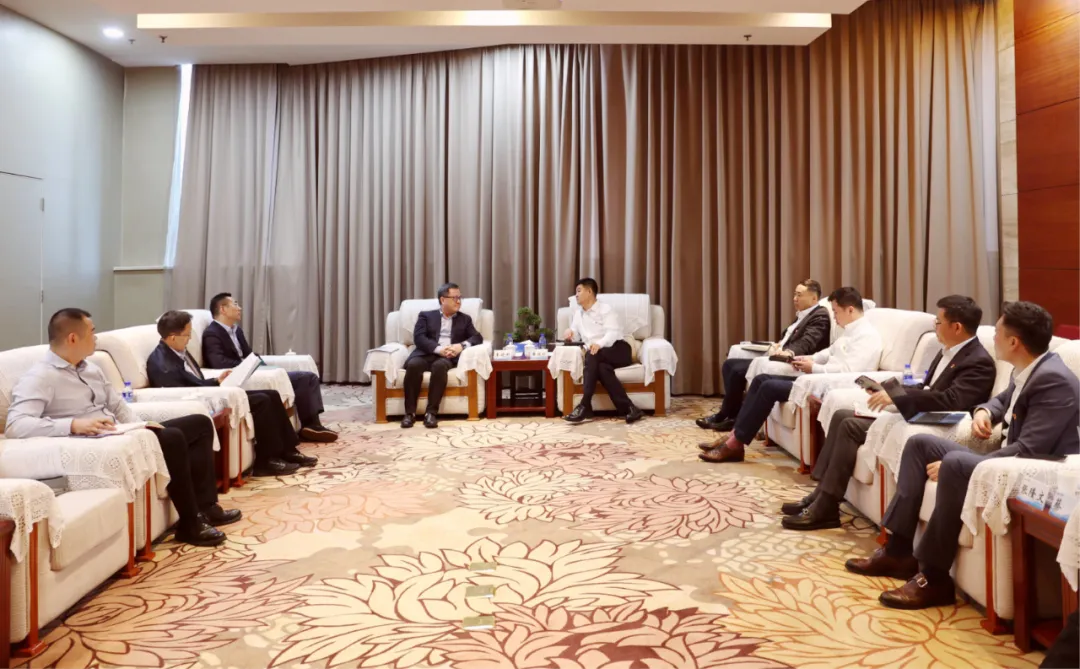 李曉剛一行走訪方大集團(tuán)