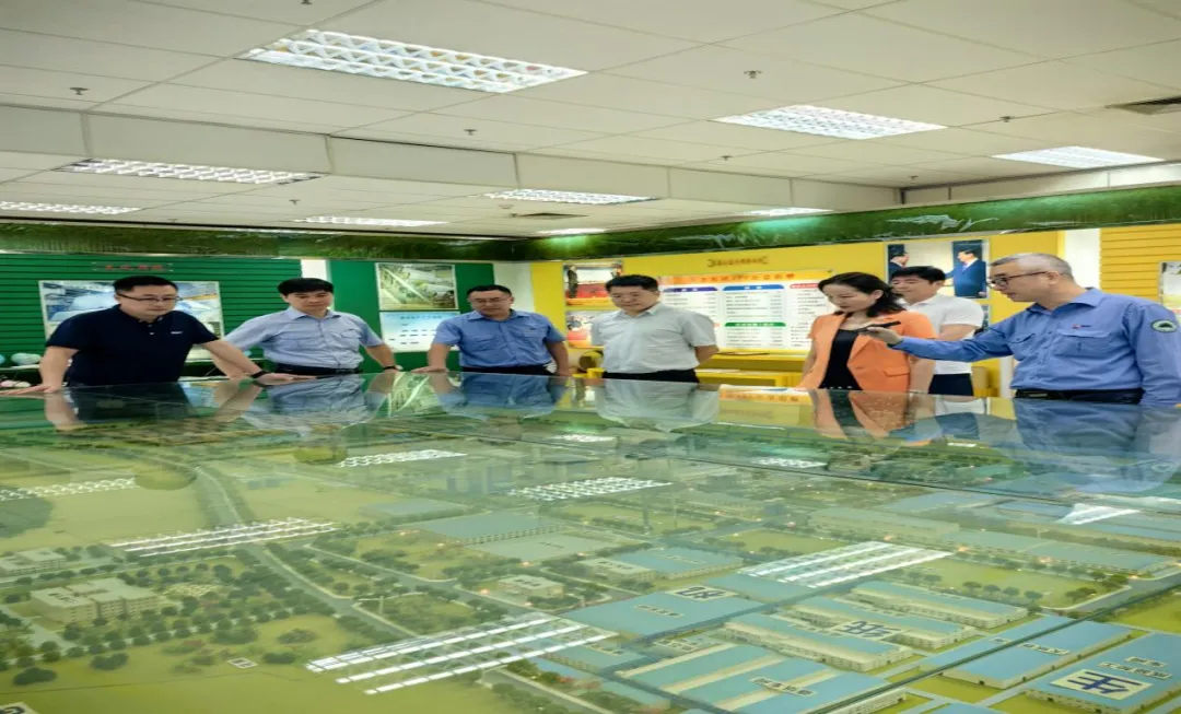 鄒燕玲率隊(duì)到儋州支行開(kāi)展調(diào)研