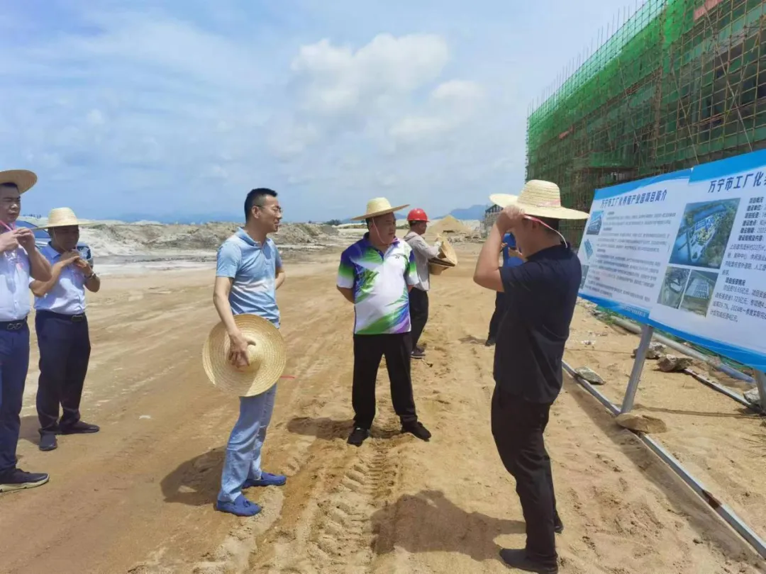 陳維到海南農(nóng)商銀行萬(wàn)寧支行調(diào)研 參加“政銀企”座談會(huì)并深入客戶一線走訪