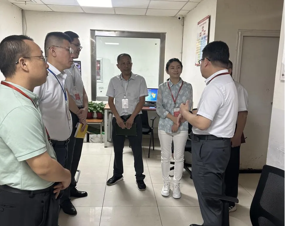 司亞杰帶隊(duì)到?？谥兄行膸?kù)調(diào)研