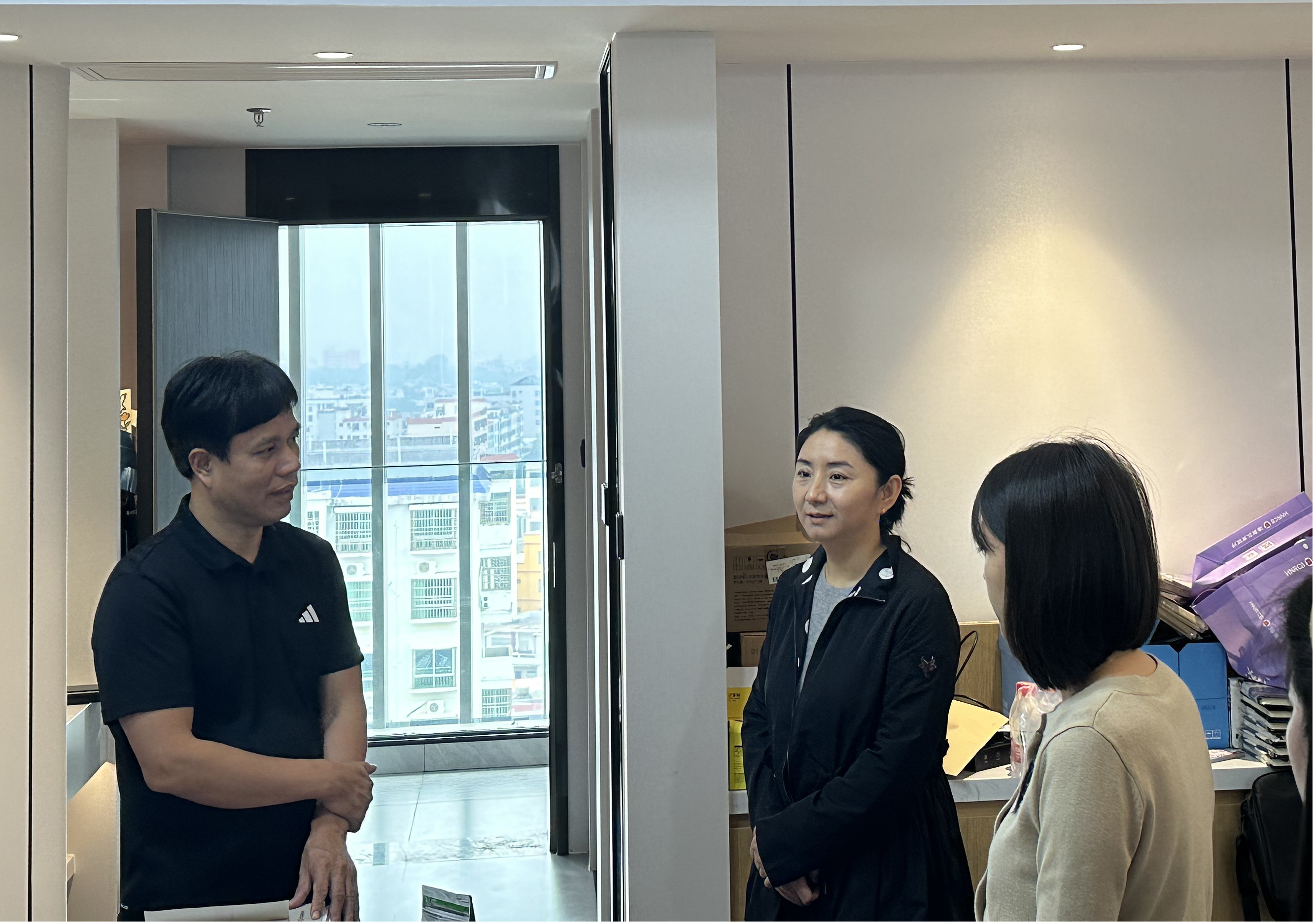 司亞杰到東方支行、樂東支行開展調(diào)研