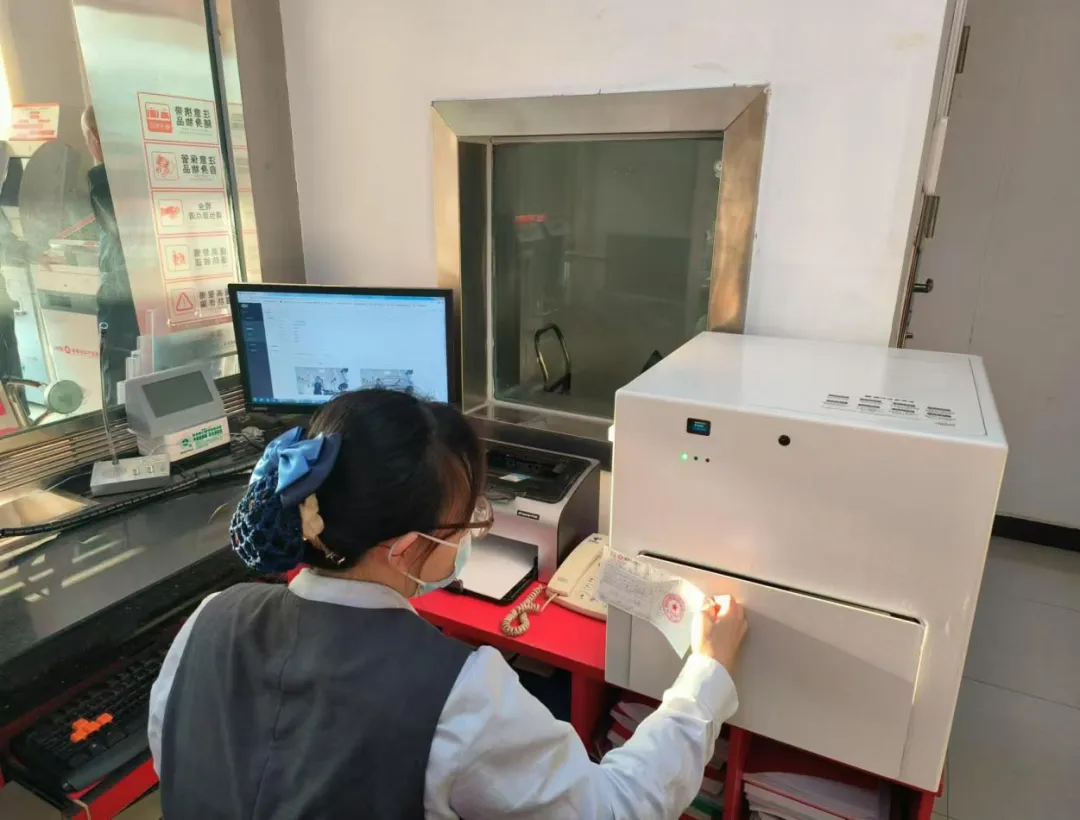 海南農商銀行運營實物印章電子化和智能印控儀試點工作成效初顯