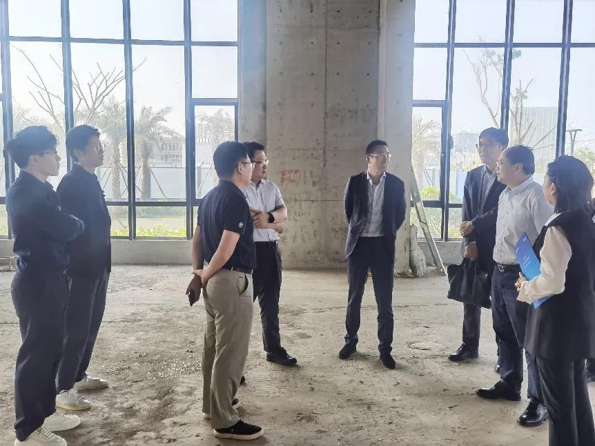 陳維帶隊(duì)赴海口支行專題調(diào)研網(wǎng)點(diǎn)建設(shè)規(guī)劃工作