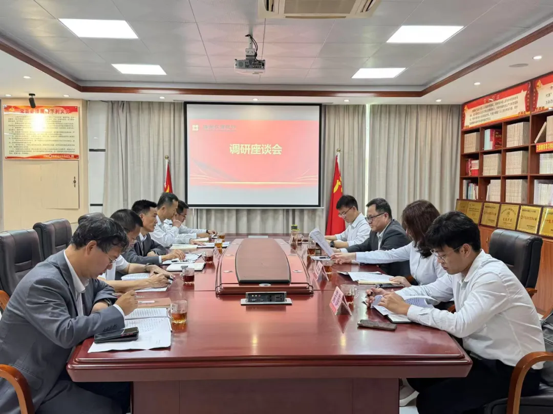 李曉剛帶隊赴東方支行調(diào)研