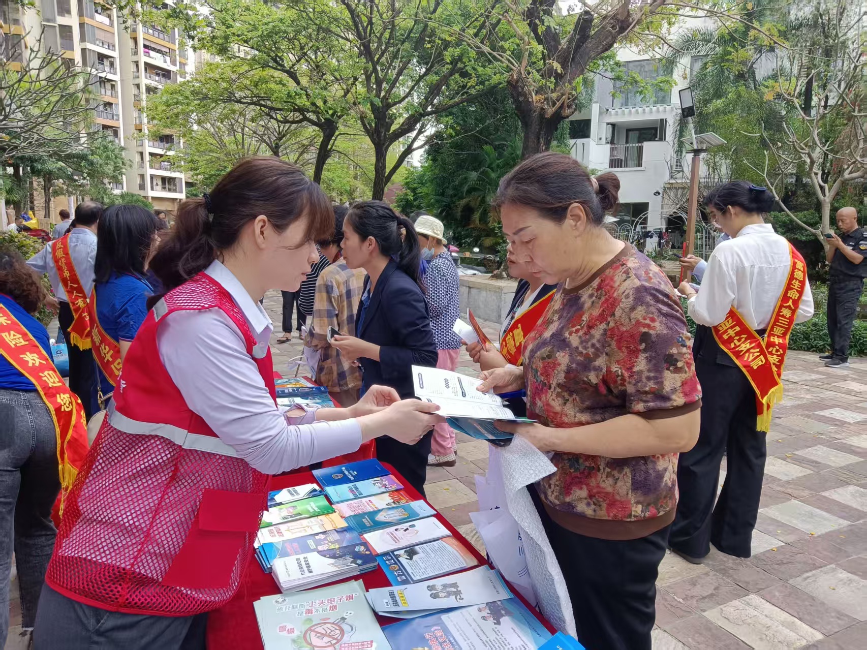 三亞支行助力博鰲亞洲論壇年會(huì)現(xiàn)金服務(wù)保障