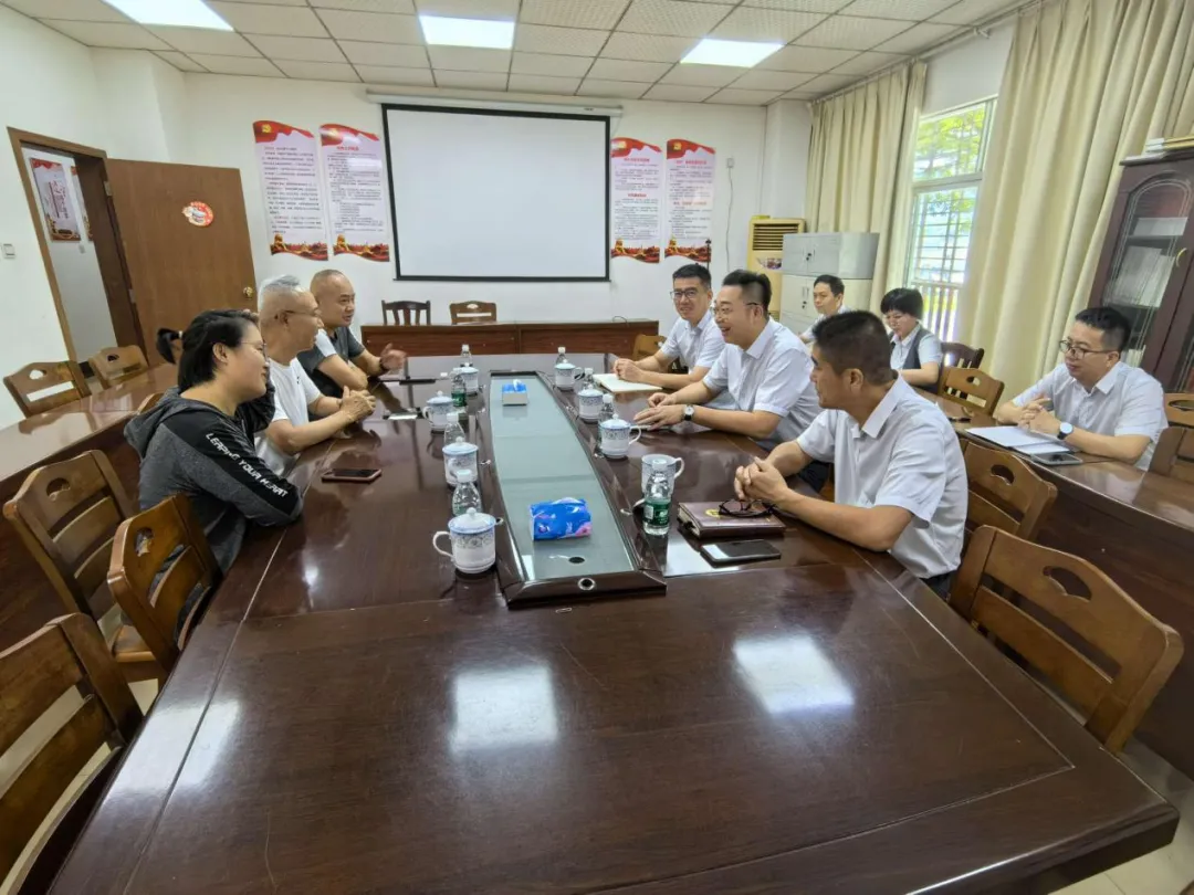 保亭支行：加強(qiáng)銀企對(duì)話共商不良化解策略