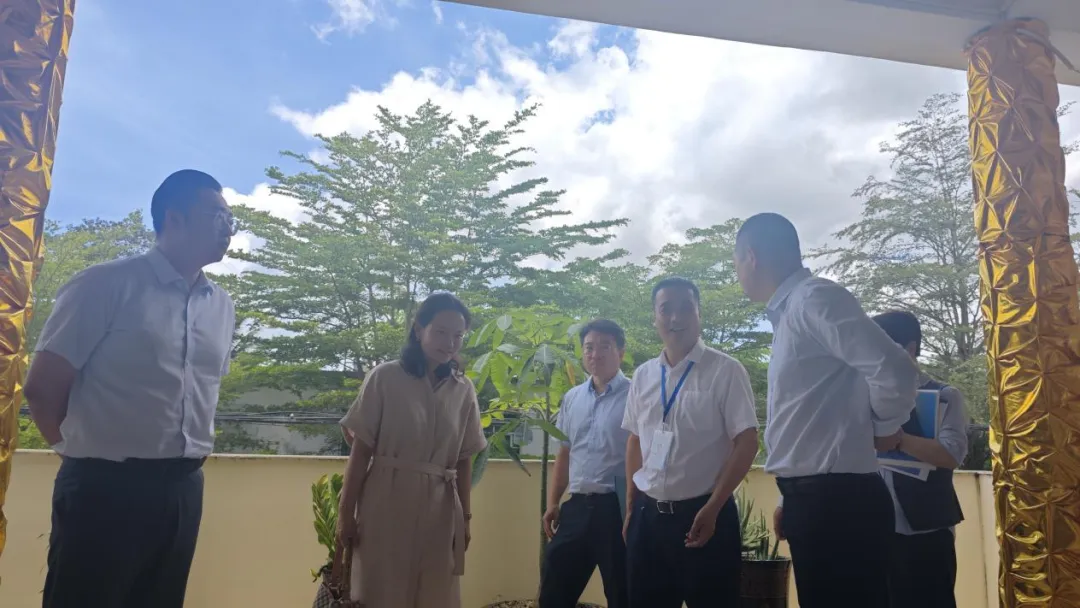 鄒燕玲到保亭支行調(diào)研走訪 鄒燕玲到保亭支行調(diào)研走訪