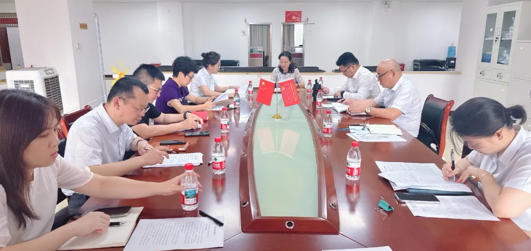 鄒燕玲赴儋州洋浦支行現(xiàn)場辦公 助推洋浦地區(qū)公司金融業(yè)務(wù)高質(zhì)量發(fā)展