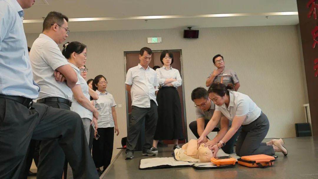 海南農(nóng)商銀行機關(guān)工會舉辦急救知識培訓 海南農(nóng)商銀行機關(guān)工會舉辦急救知識培訓