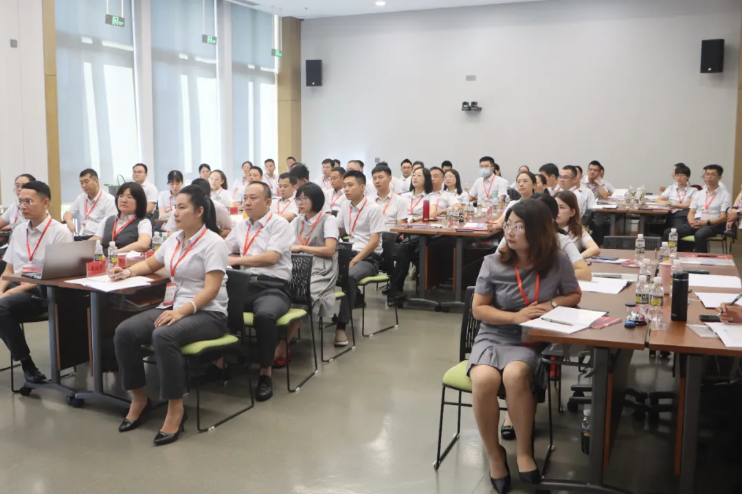 海南農(nóng)商銀行"卓越支行長訓練營"在省委黨校開班