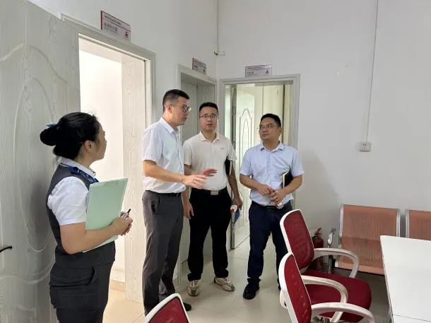 保亭金融監(jiān)管支局到保亭支行調(diào)研指導(dǎo)