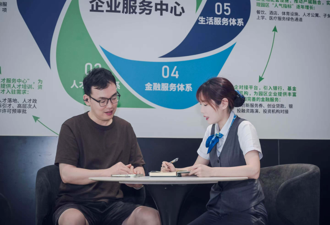 ?？谥幸杂埠藬?shù)據(jù)助力自貿(mào)港封關(guān)攻堅(jiān)